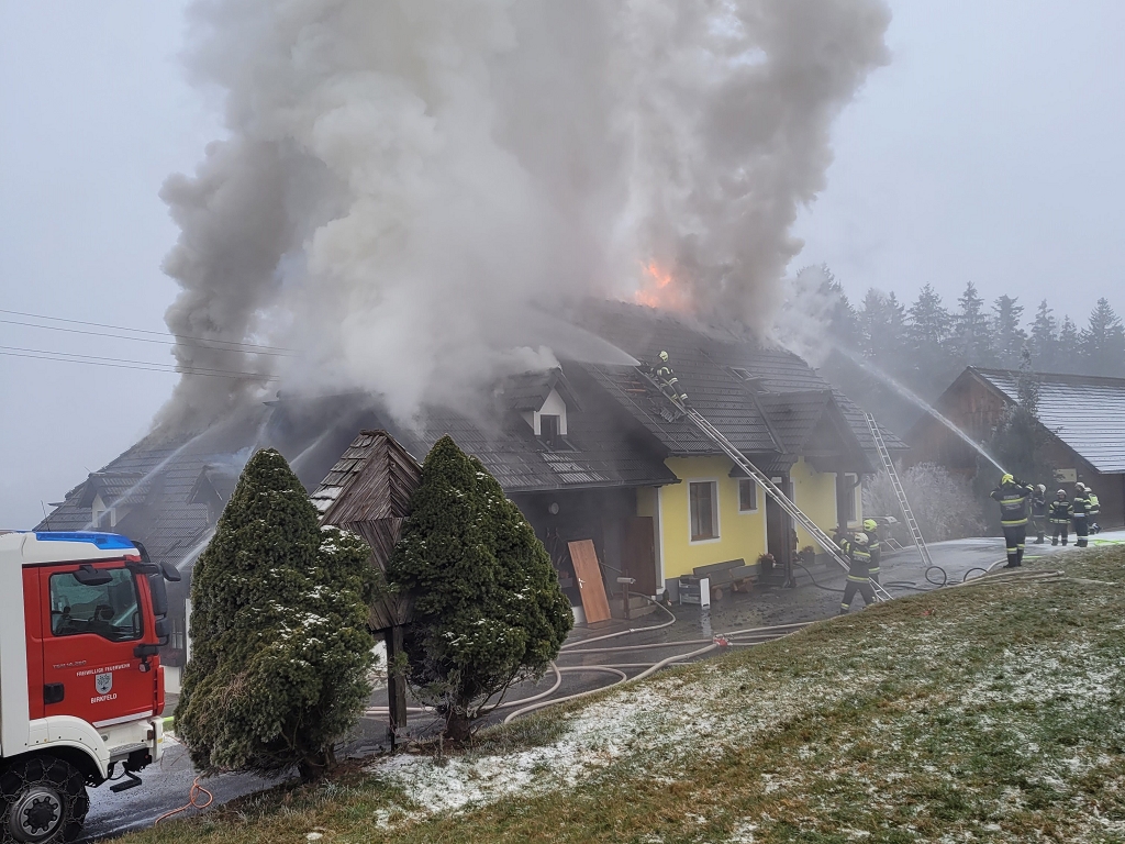 Wohnhausbrand in Waisenegg